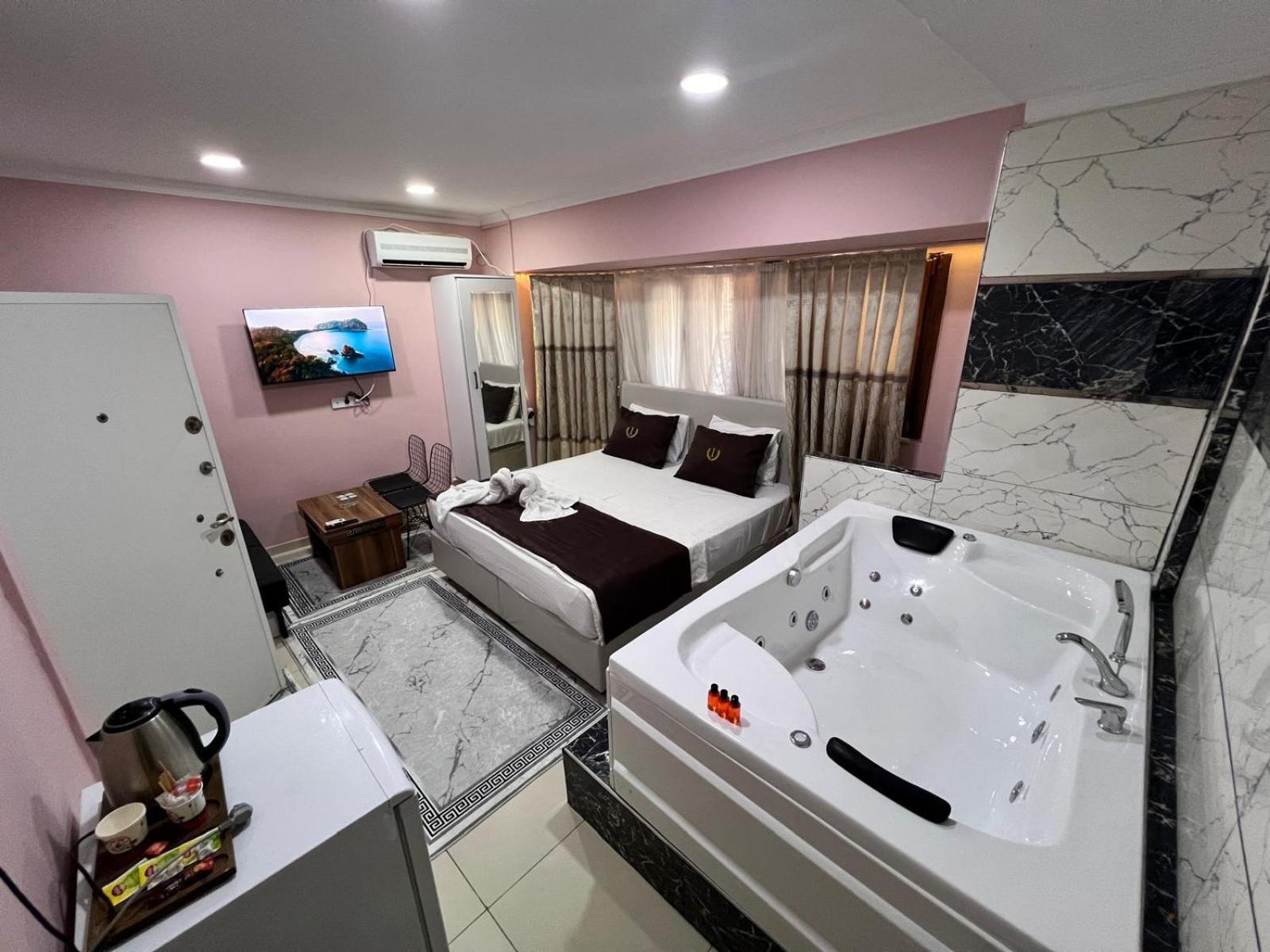 Istanbul Palace Hotel Buitenkant foto